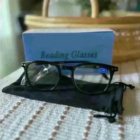 NEW with Dust Bag Reading Glasses - Picture 6 of 6